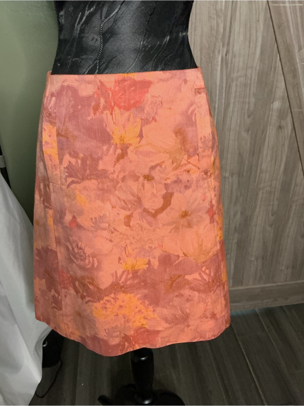 NWT Carlisle Collection Marais Camellia Multi Floral Pencil Skirt Size 2